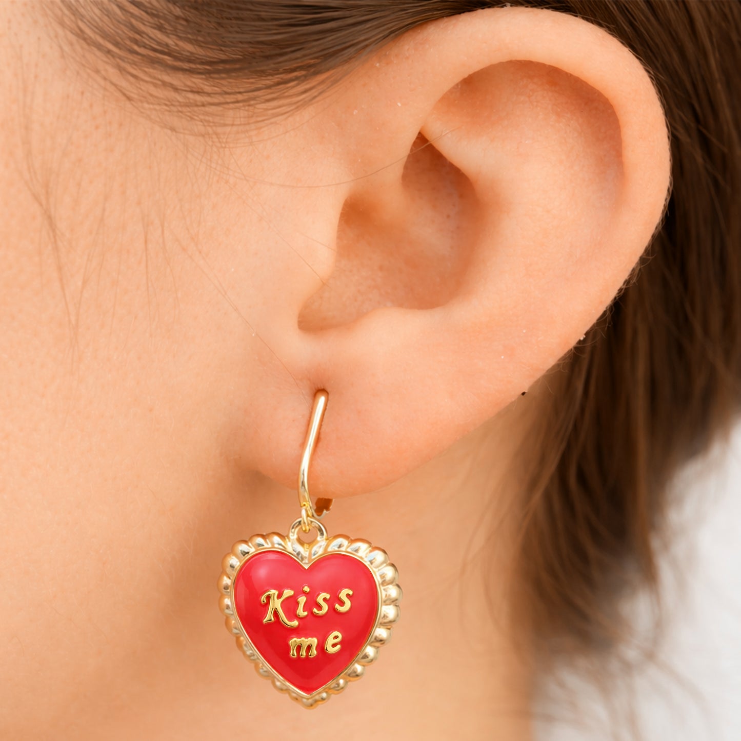 Red Kiss Me Heart Gold Clip On Dangling Earrings